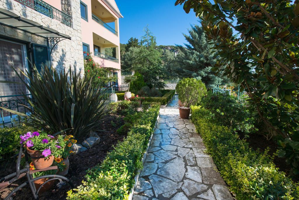 Pirofani Villa Apartments Apolpaina Ngoại thất bức ảnh